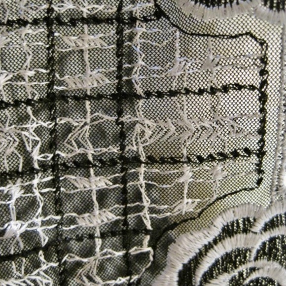 Maison Lejaby Labell Underwire Lace Bra - Picture 6 of 9